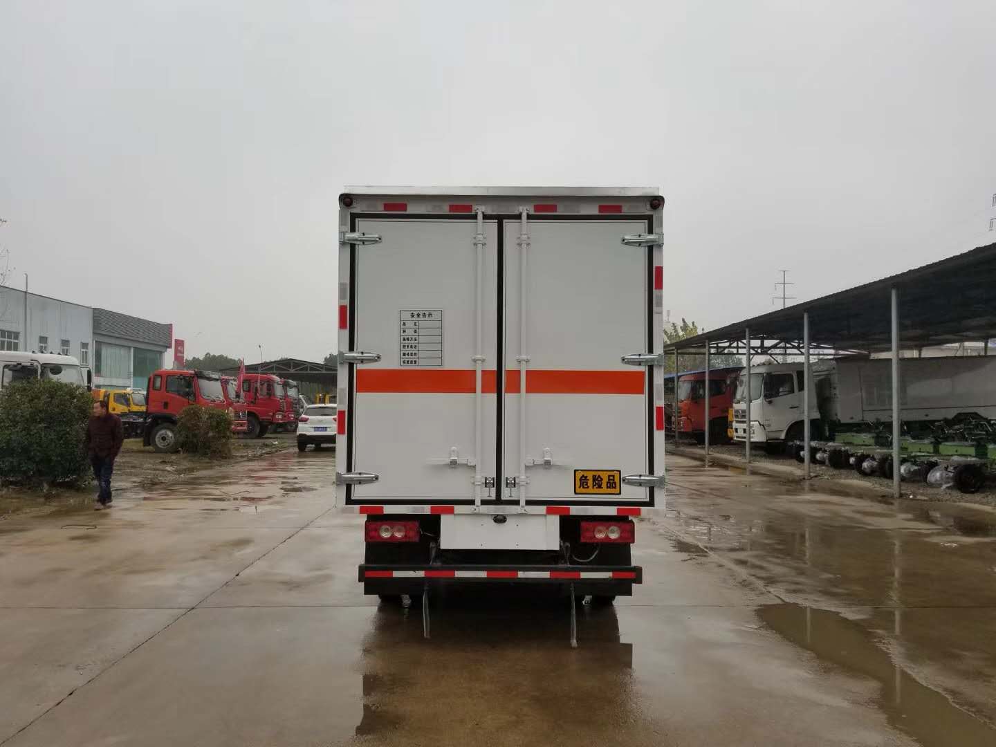 歐馬可4.1米(藍牌)氣體廂式運輸車