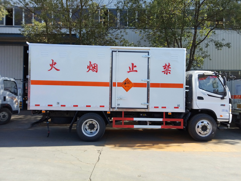 福田5米1(7噸)爆破器材車(chē)