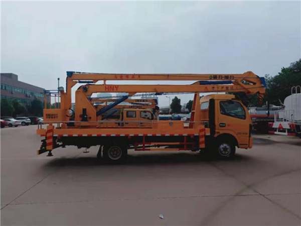國(guó)六東風(fēng)18米高空作業(yè)車(chē)
