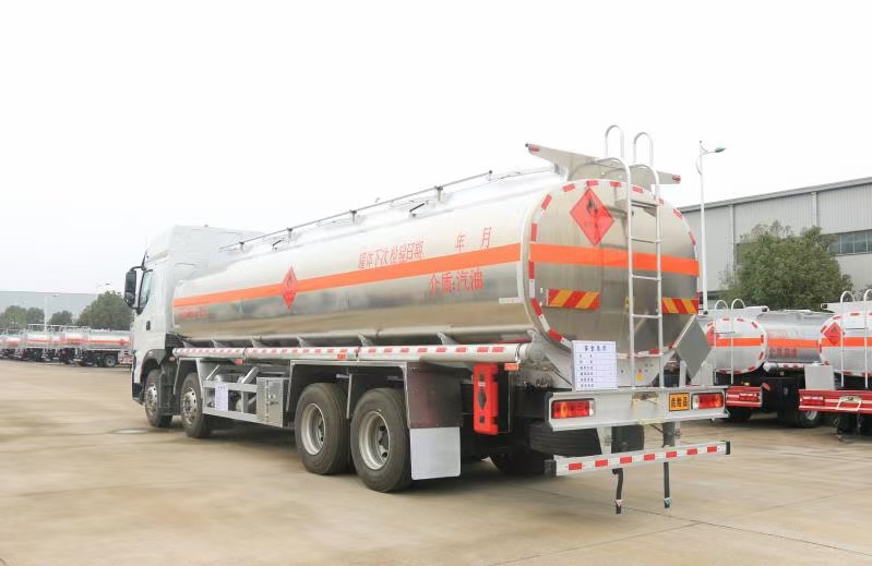 六東風(fēng)柳汽乘龍30.5方鋁合金運(yùn)油車